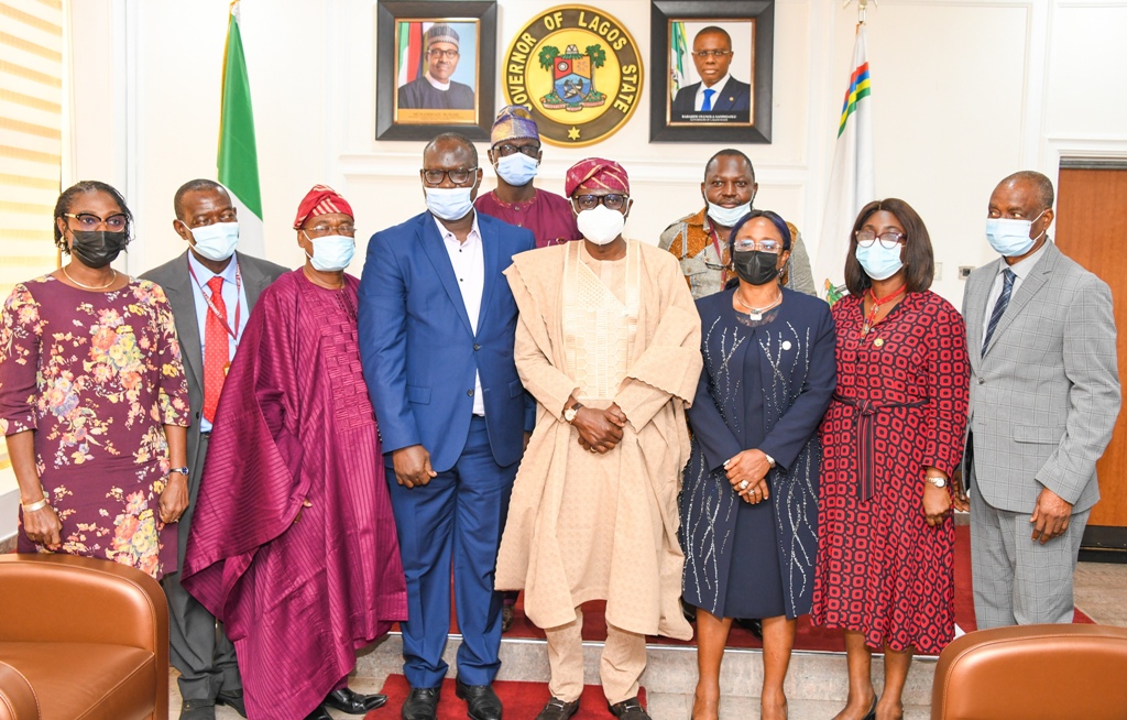 SANWO-OLU RECEIVES EXECUTIVE COMMITTEE OF UNILAG FACULTY OF ENGINEERING ALUMNI ASSOCIATION